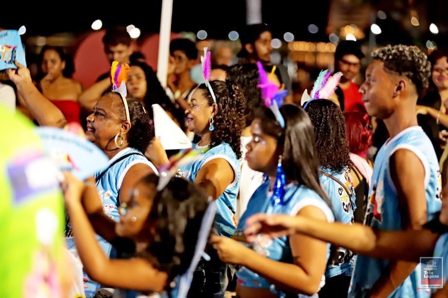 CONFIRA AS FOTOS – CarnaTrês 2025 começa com grande animação em Três Lagoas