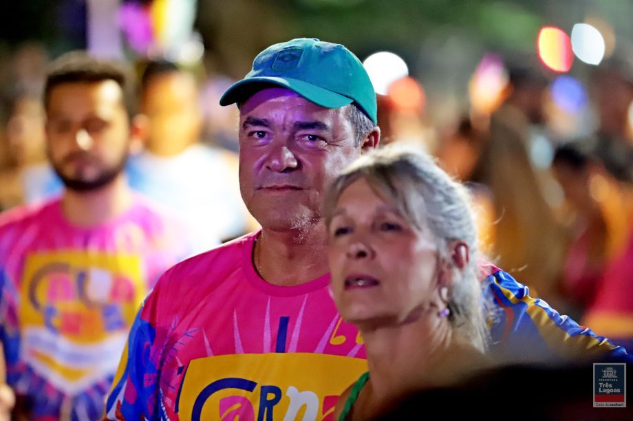 CONFIRA AS FOTOS – CarnaTrês 2025 começa com grande animação em Três Lagoas