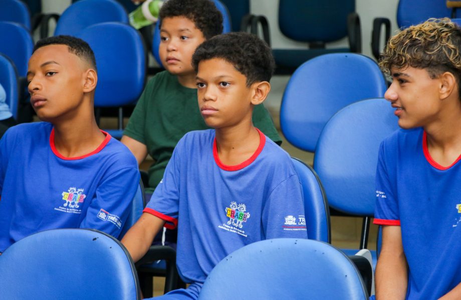 Palestra educativa destaca a importância da água para alunos do CRASE “Coração de Mãe”