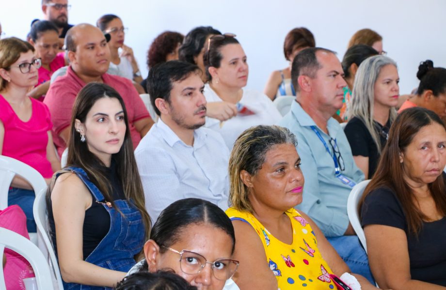 MÊS DA MULHER – Prefeitura e Estado promoveram palestra sobre cidadania e autonomia