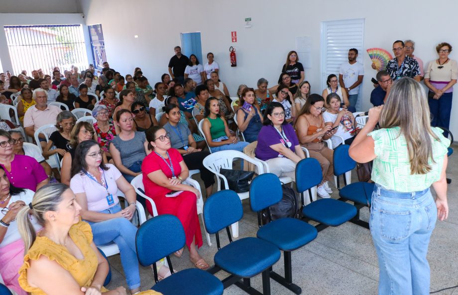 MÊS DA MULHER – Prefeitura e Estado promoveram palestra sobre cidadania e autonomia