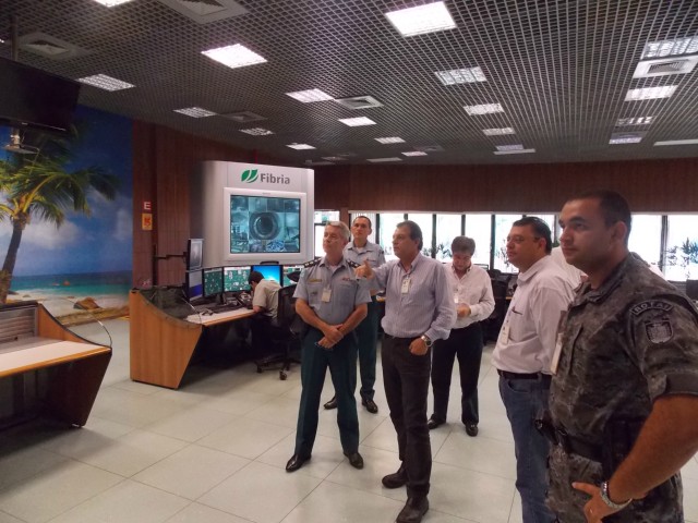 Comandante do 2º BPM visita o Complexo Industrial da Fibria em Três Lagoas