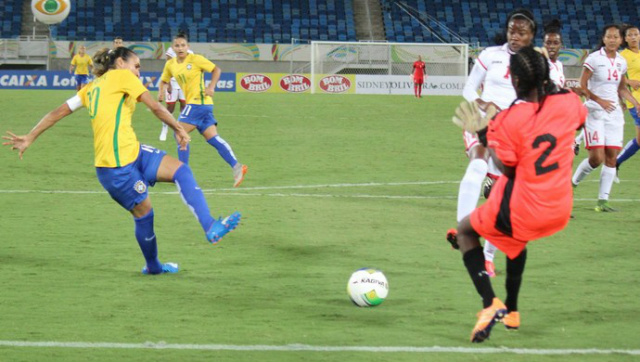 Marta faz cinco gols e Brasil aplica 11 a 0 em Trinidad e Tobago (Foto: Diego Simonetti/Blog do Major)