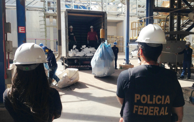 A quantidade expressiva de droga incinerada demonstra o comprometimento de todas as Forças Policiais no combate ao tráfico de entorpecentes na região de Três Lagoas. (Foto: Assessoria) 