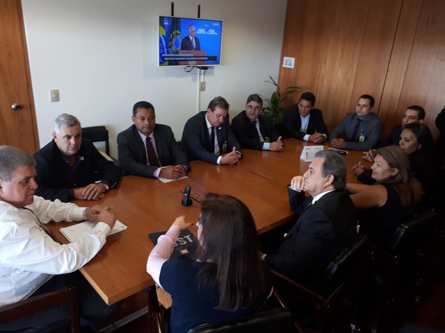 Recursos foram anunciados pelo Ministro Carlos Marun, em reunião no Palácio do Planalto, com Angelo Guerreiro, senadores e vereadores (Foto/Assessoria)